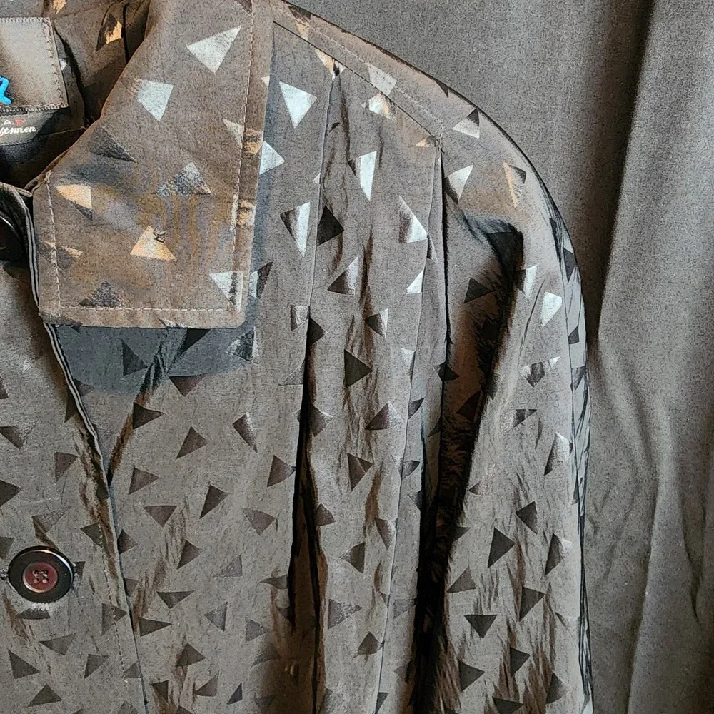 Vision brand black trench coat with a geometric triangle‎ pattern See Photos For